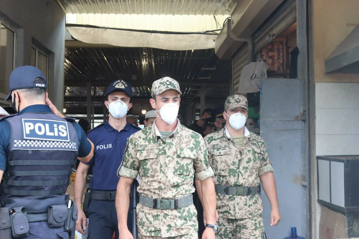 Bakı polisi reyd keçirdi