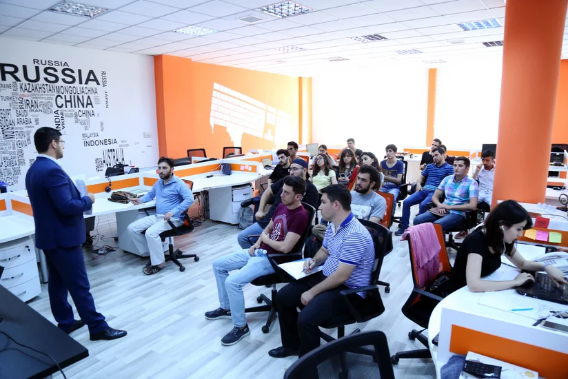 Baku Business Factorydə “Startap və vergi tənzimləməsi” mövzusunda 3-cü seminar təşkil edilib