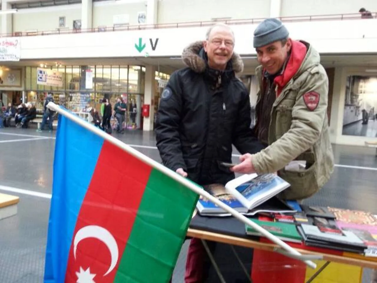 Almaniyadakı Azərbaycan və Türkiyə diasporu birgə Xocalı aksiyası keçirir