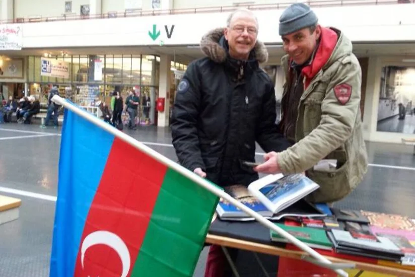 Almaniyadakı Azərbaycan və Türkiyə diasporu birgə Xocalı aksiyası keçirir