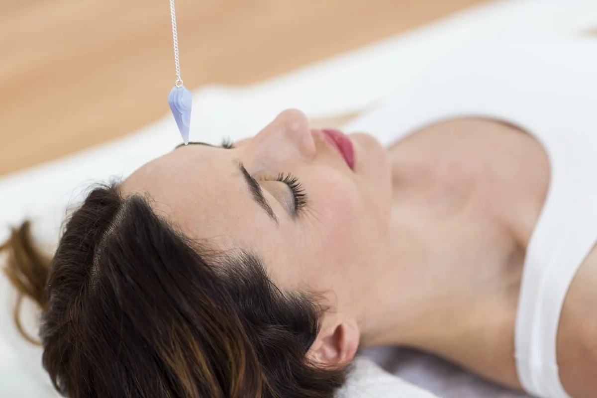 Алкоголизм можно лечить гипнозом