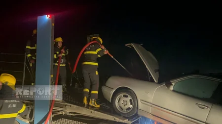 Kürdəmirdə avtomobil anidən yanıb