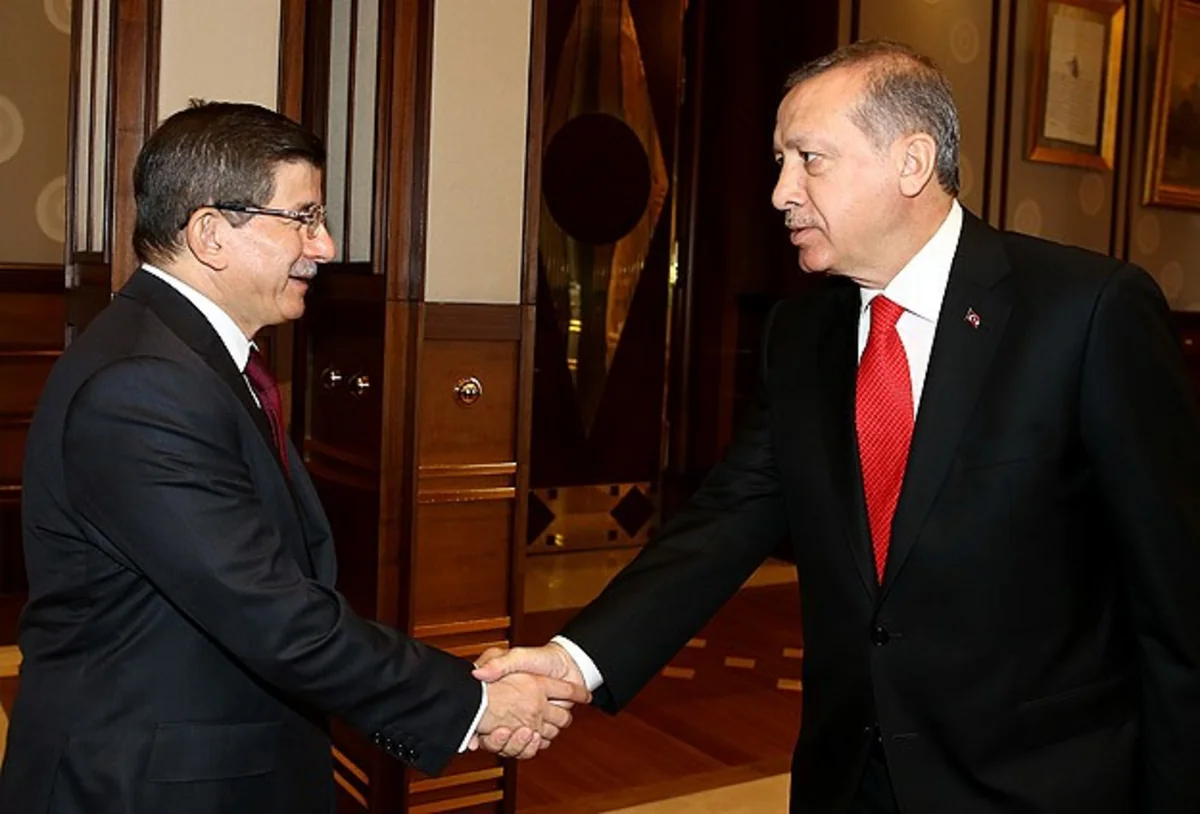 Türkiyədə Əhməd Davudoğlunun rəhbərliyi ilə müvəqqəti hökumət qurulacaq