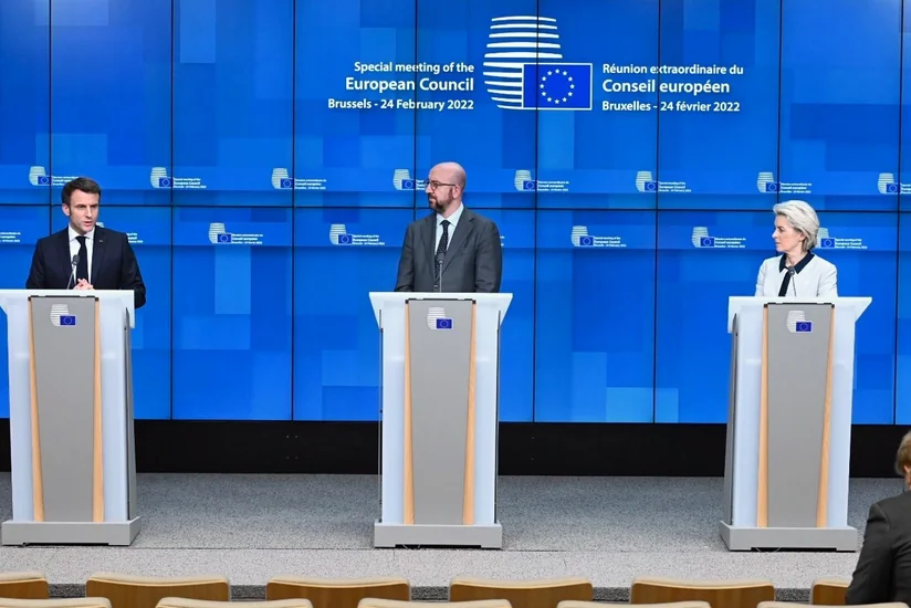 ЕС ввел ряд жестких санкций против России