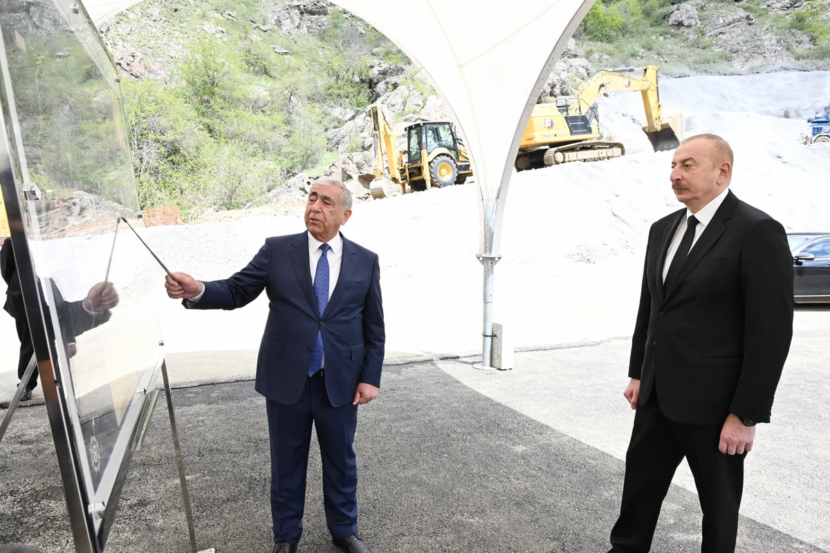 Ilham Aliyev views works done on Khankandi-Shusha-Lachin highway - UPDATED