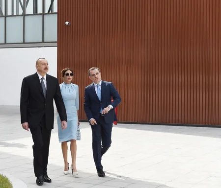 Prezident İlham Əliyev Bakıda Heydər Əliyev adına Müasir Təhsil Kompleksinin yeni binasının açılışında iştirak edib - YENİLƏNİB