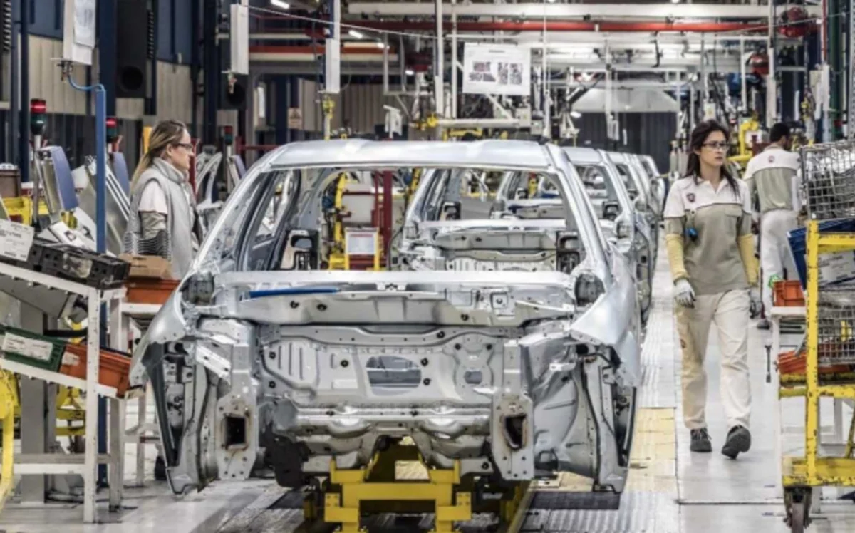 Azerbaijan reduces imports of automobile products from Türkiye by 31%