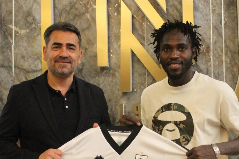 Neftçi qambiyalı hücumçunun keçidini açıqlayıb