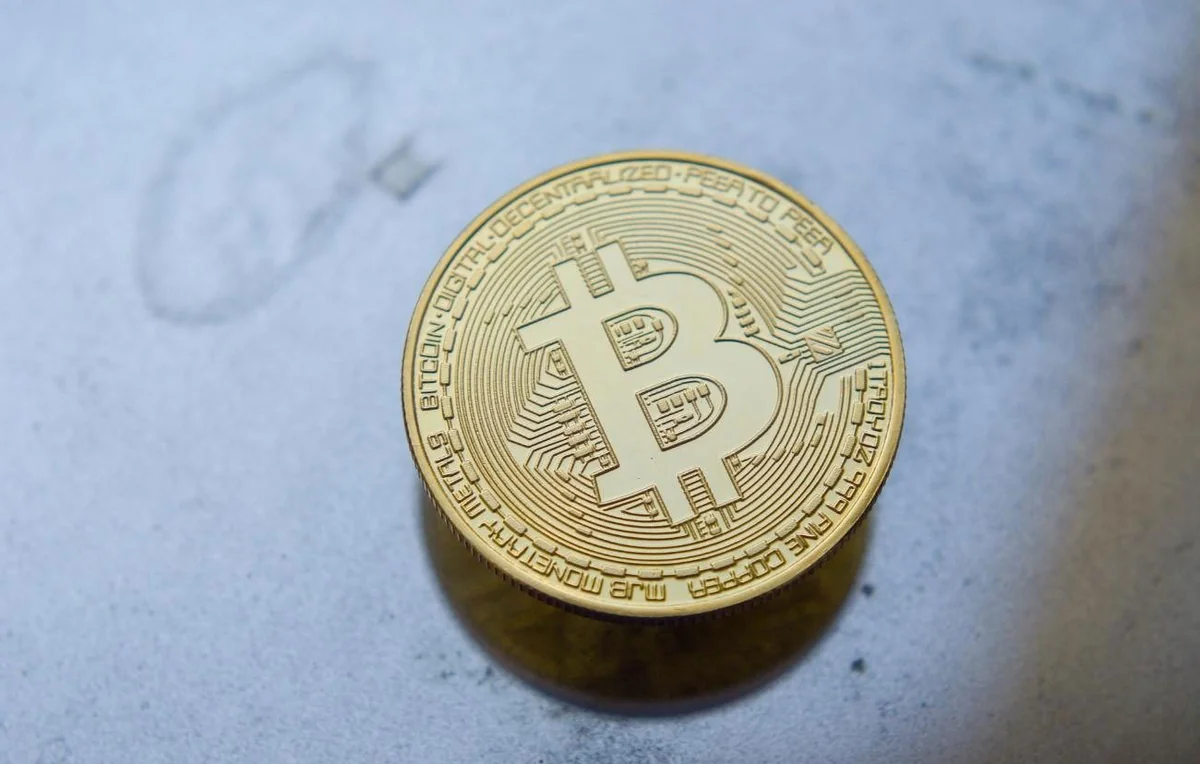 Курс биткойна достиг самого значительного недельного падения в 2019 году