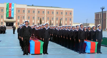 Hərbi hissələrdə andiçmə mərasimi keçirilib