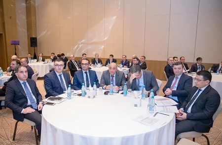 Maliyyə Nazirliyi və Dünya Bankı birgə seminar keçirdi