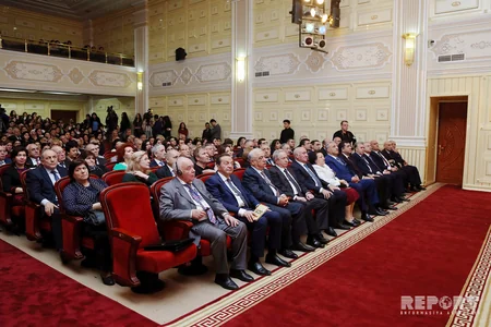 BDU-da görkəmli kimyaçı alim Rəfiqə Əliyevanın 85 illik yubileyinə həsr olunan beynəlxalq konfrans keçirilib