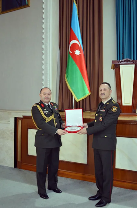 Hərbi attaşelər Heydər Əliyev adına Hərbi İnstitutu ziyarət ediblər