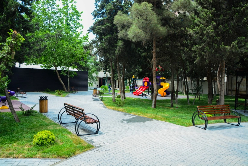 Bakıda daha bir park yenidənqurmadan sonra istifadəyə verildi