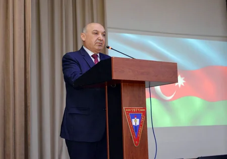 Hərbi liseydə orta ümumtəhsil məktəblərinin hərbi rəhbərləri ilə toplantı keçirilib