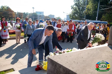 Moldova azərbaycanlıları Heydər Əliyevin 100 illiyi ilə bağlı kütləvi tədbirlər təşkil ediblər
