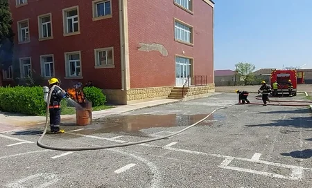 FHN-in Qarabağ Regional Mərkəzi orta məktəbdə təlim keçirib
