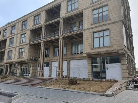 Bakıda bəzi sahibkarlar “Yaşıl guşələr”in yaradılmasına qarşı çıxır - RƏYLƏR