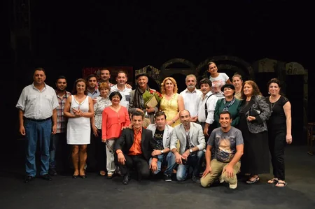 Gənc Tamaşaçılar Teatrı mövsümü Çirkin ördək balası” tamaşası ilə açıb