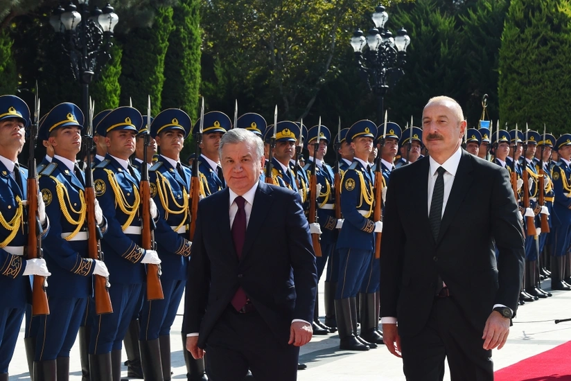 Şavkat Mirziyoyevin rəsmi qarşılanma mərasimi keçirilib