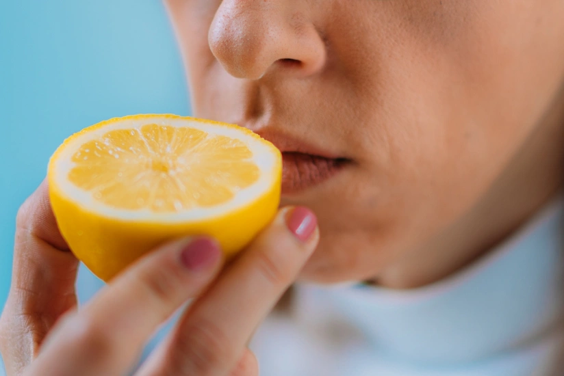 COVID-19-un ən çox rast gəlinən simptomu açıqlanıb