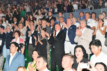 Prezident və birinci xanım Müslüm Maqomayevin xatirəsinə həsr olunan gecədə iştirak edib