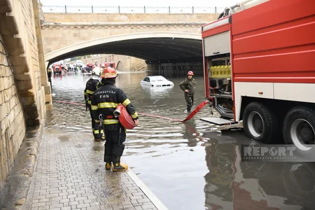 Bakıda yağıntının fəsadları: Drenaj sistemlər sovet dövründən qalıb, bəzilərinin istismar müddəti bitib - RƏSMİ - YENİLƏNİB