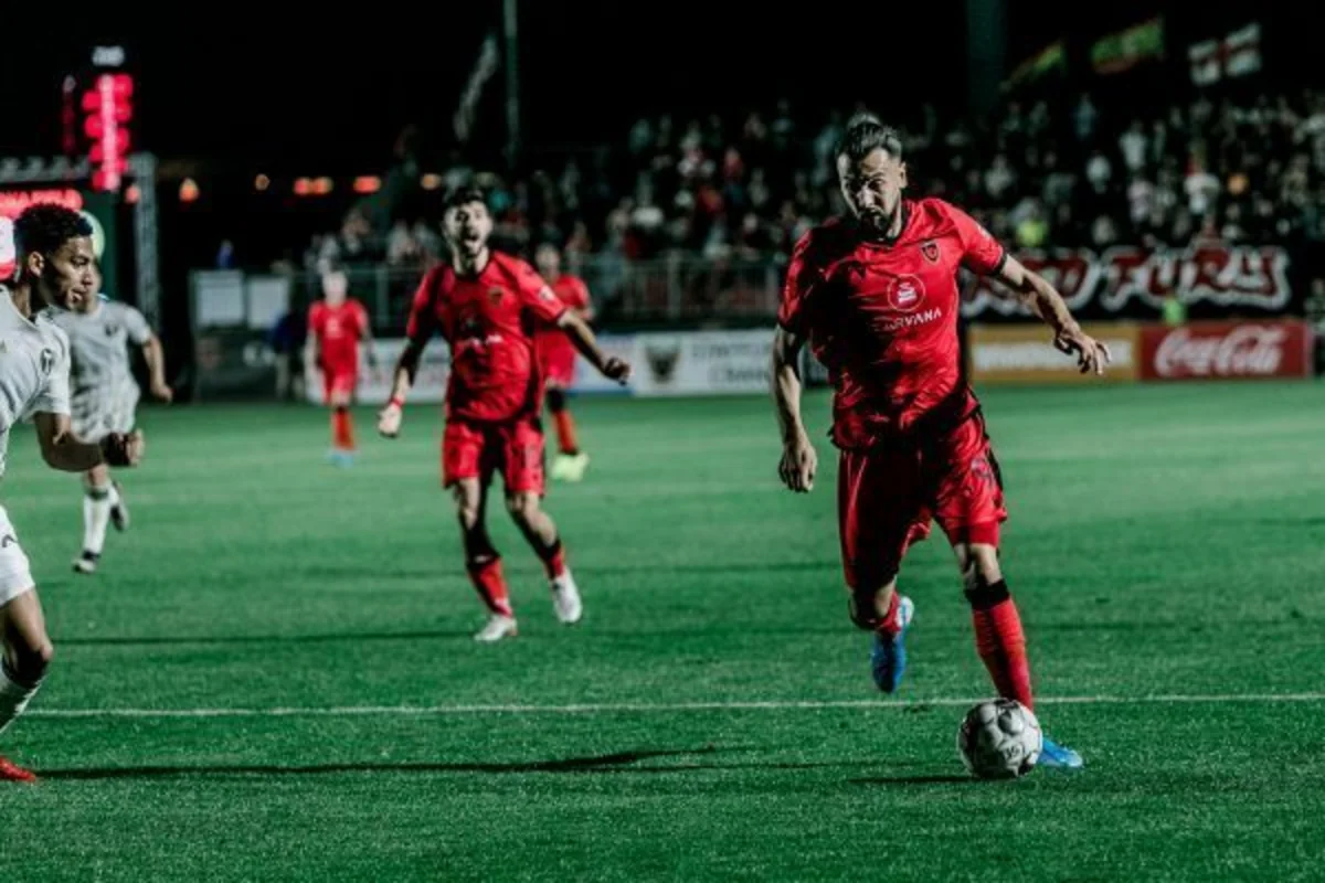 Azərbaycan millisinin hücumçusu: Supermarketlərdə sadəcə boş rəflər var