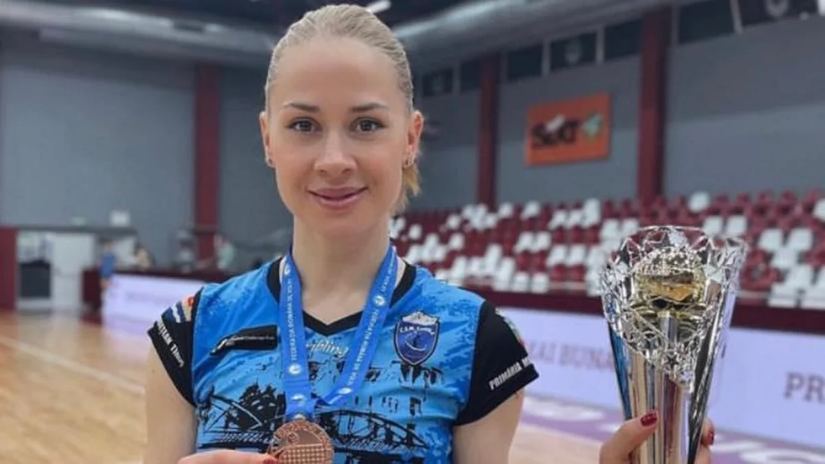 Azərbaycan millisinin voleybolçusu Rumıniya çempionatının bürünc medalını qazanıb