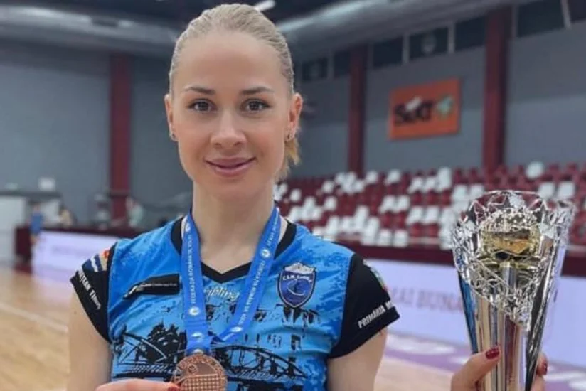 Волейболистка сборной Азербайджана завоевала бронзовую медаль на чемпионате Румынии