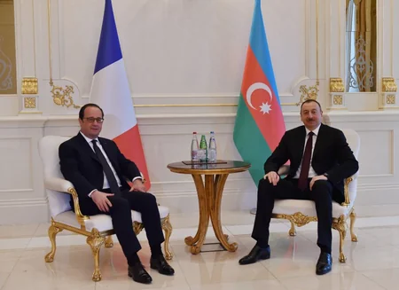 Azərbaycan və Fransa prezidentləri arasında görüş olub