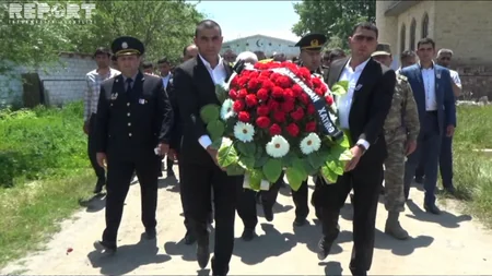 Neftçalada şəhid gizirin medalı ailəsinə təqdim edilib - FOTO