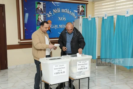 Bakıda prezident seçkiləri: aktivlik günün ikinci yarısında da davam edir - FOTOREPORTAJ