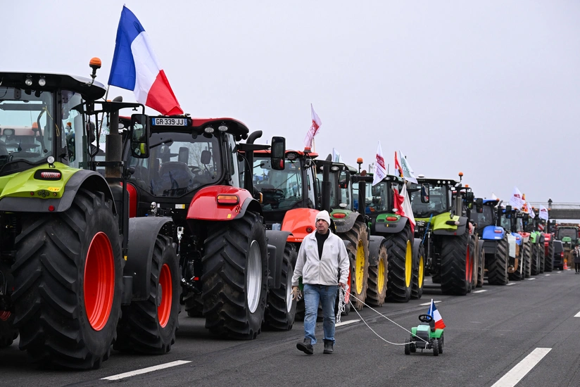 Paris agricultural exhibition opens amid farmers' protests and does not bode well