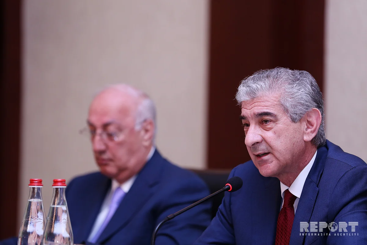 Baş nazirin müavini Sumqayıtda sahibkarlarla görüşür