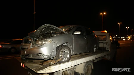 Bakıda avtomobil yerüstü piyada keçidindən keçməyən şəxsi vuraraq öldürüb - FOTO - VİDEO - YENİLƏNİB