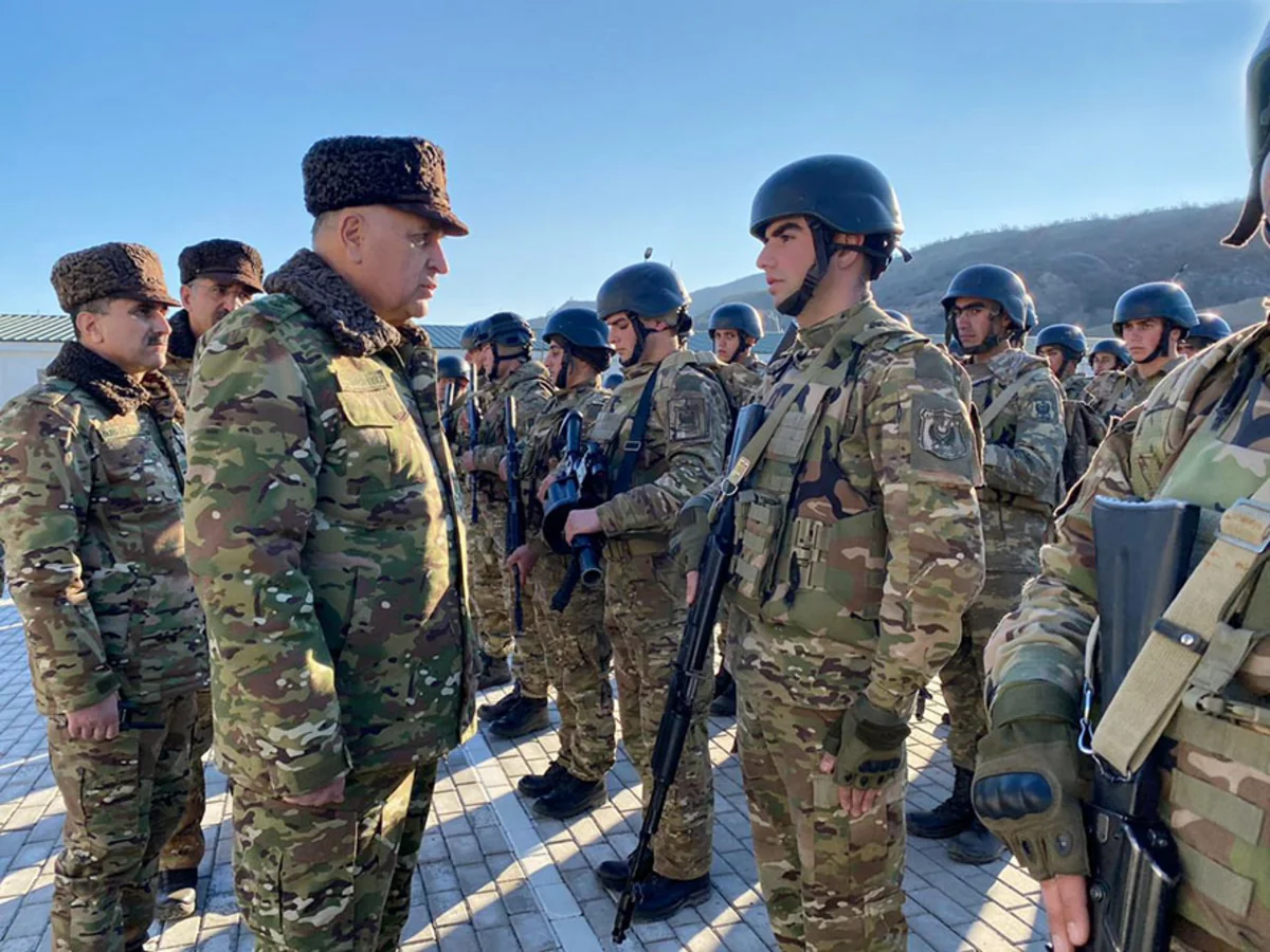 Проверена боеготовность воинских частей в Кяльбаджаре и Лачыне