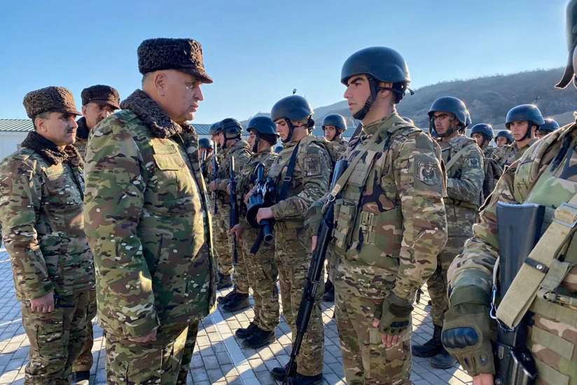Проверена боеготовность воинских частей в Кяльбаджаре и Лачыне