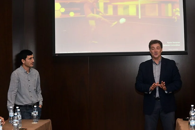 Azərbaycanın futbol hakimləri üçün seminar keçirilib