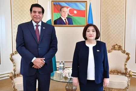 Azərbaycan və Pakistan parlament sədrlərinin görüşü olub