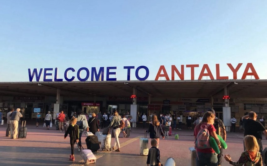 Yanvarda Türkiyəyə 1,3 milyona yaxın turist gəlib