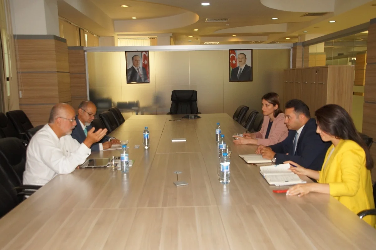 Meksika səfiri ASAN Xidməti ziyarət edib