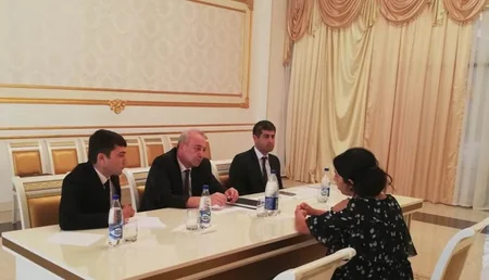Energetika naziri Gəncədə, nazir müavini isə Goranboyda vətəndaşları qəbul edib