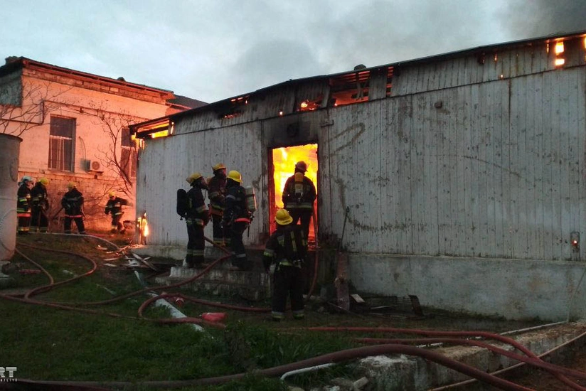 Число погибших в пожаре в наркологическом центре в Баку достигло 25 человек