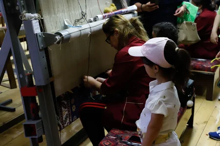 Xüsusi qayğıya ehtiyacı olan uşaqlar “Azərxalça”da olublar           