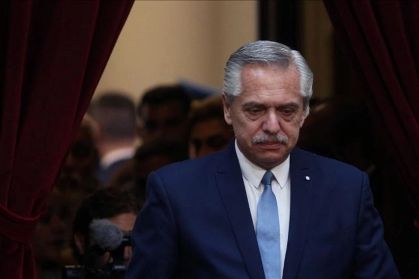 Argentinanın keçmiş prezidentinə ölkəni tərk etmək qadağan olunub