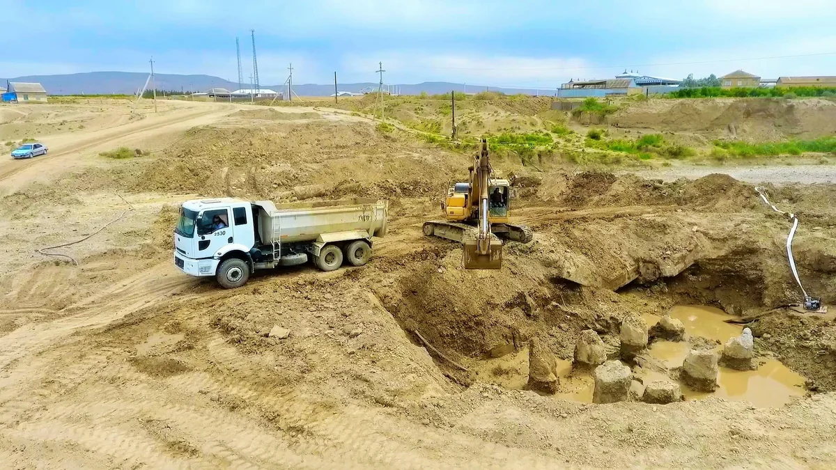 Hacıqabul rayonunda 8 kəndin yolu yenidən qurulur