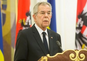 Президент Австрии привел к присяге новых членов правительства