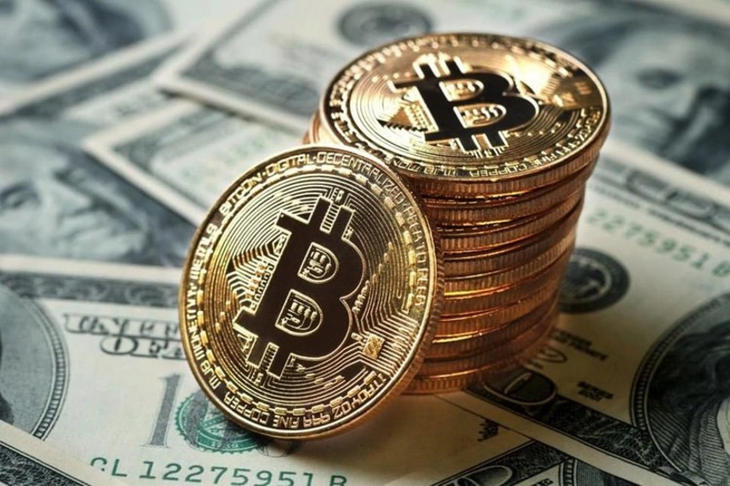 Bitcoin falls below $110,000, first time since July 9, 2025