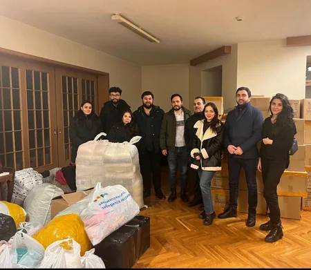 Moskvadakı Azərbaycan diasporu Türkiyəyə yardım göndərib